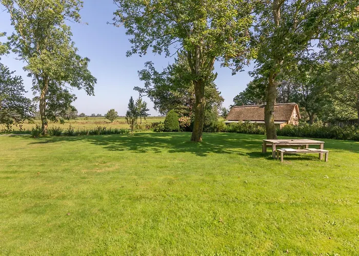 Rousehues Feriehus *